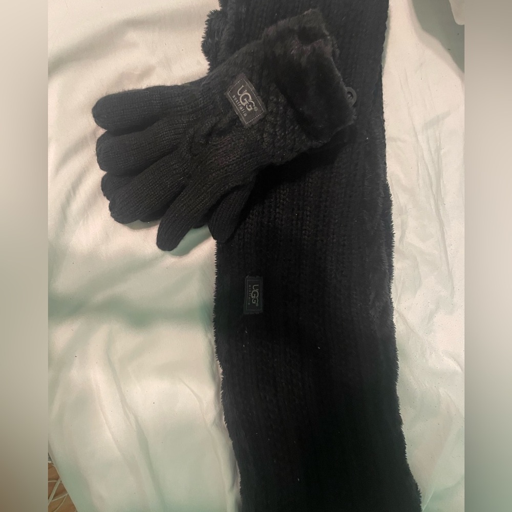 Matching UGG gloves and scarf for women